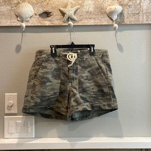 American Eagle Tommy girl shorts